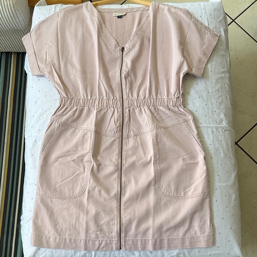 Universal Thread  Pink Zip-Front Dress with Two Front Pockets